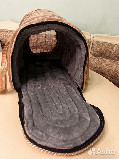 Лежанка для животных и переноски