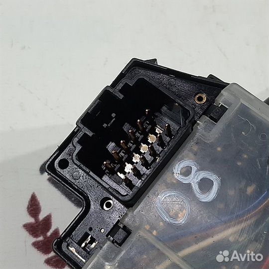 Подрулевой переключатель правый Ford Focus 2