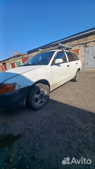 Nissan AD 2.2 МТ, 2001, 100 000 км