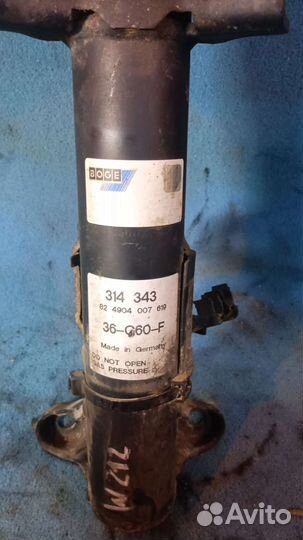 Амортизатор передний Mercedes w212 L R