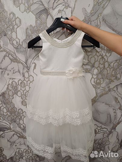 Платье праздничное 116 белое