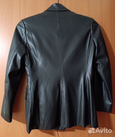 Кожаный пиджак женский zara