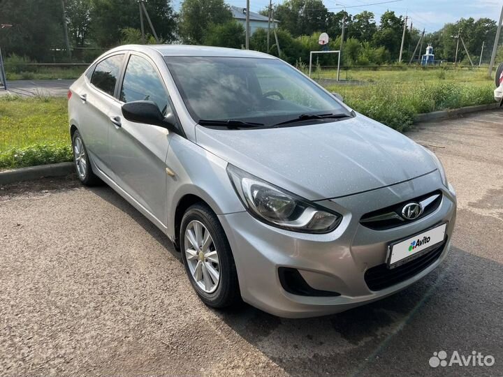 Hyundai Solaris 1.4 AT, 2011, 145 000 км