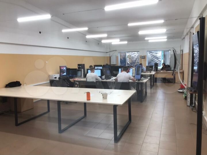 Свободного назначения, 680 м²