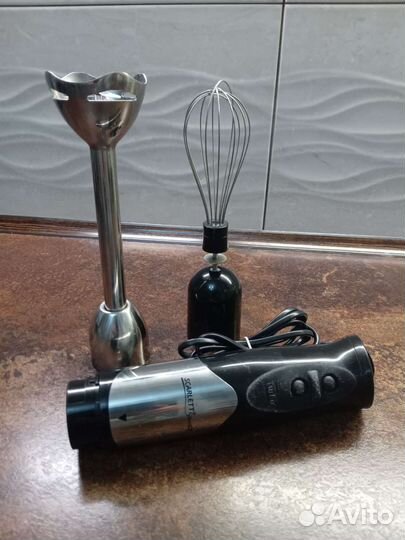 Продаётся погружной блендер с венчиком skarlett