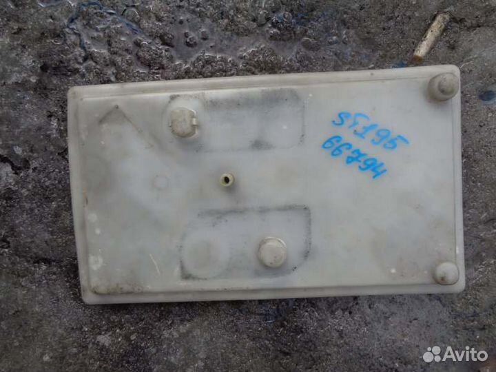 Подставка под аккумулятор Toyota Caldina ST195