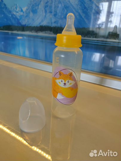Бутылочка для кормления