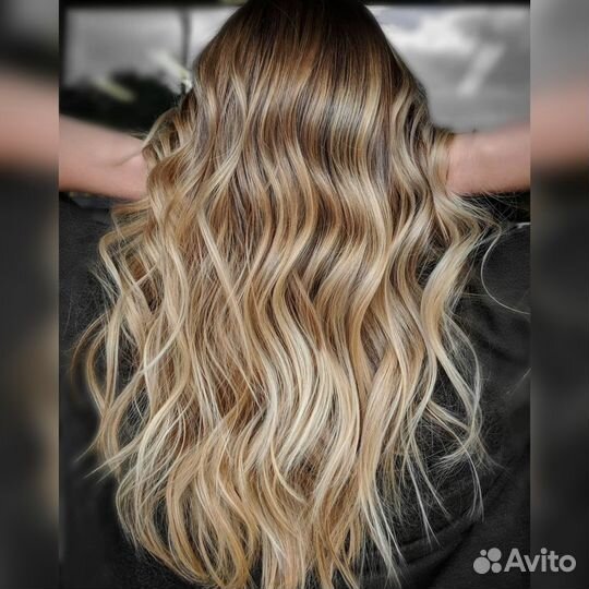 Окрашивание волос, парикмахер