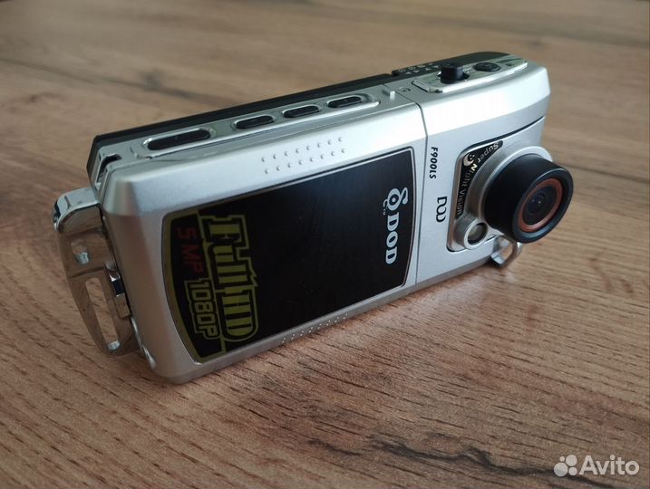 Видеокамера/видеорегистратор