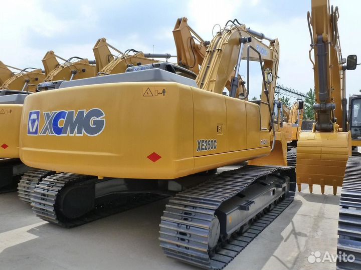 Гусеничный экскаватор XCMG XE260D, 2024