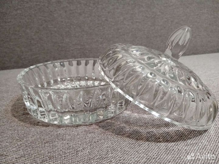 Вазочка с крышкой сахарница