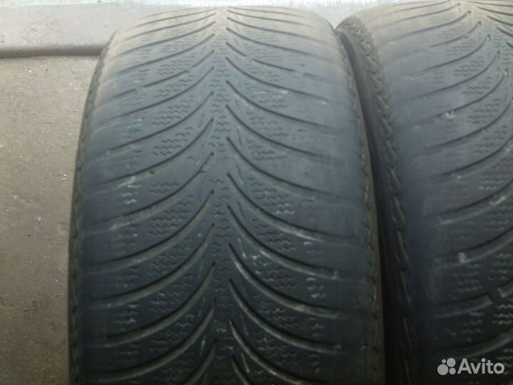 Goodyear UltraGrip Ice+ 215/55 R17 94T
