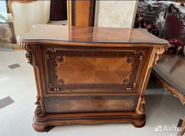 Спальный гарнитур