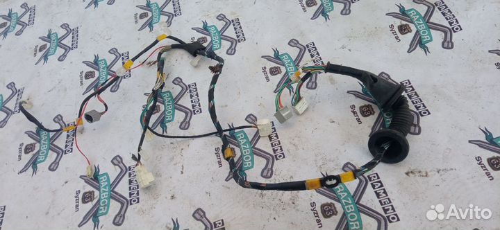 Проводка передней правой двери Toyota Camry ACV40