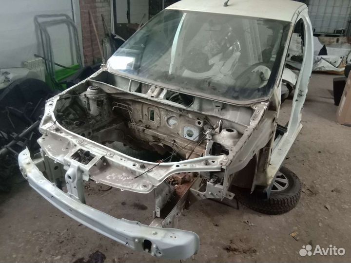 Рено логан 2018г запчасти