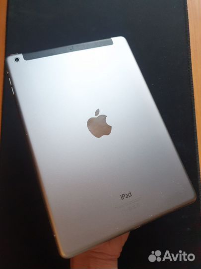 iPad Air Wi-Fi + Cellular
