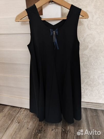 Продается сарафан школьный на 11-12 лет