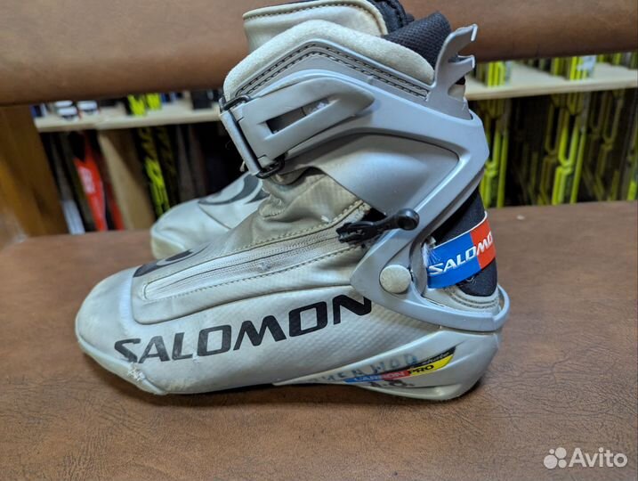 Лыжные ботинки