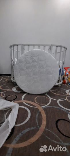 Детская кроватка трансформер с маятником