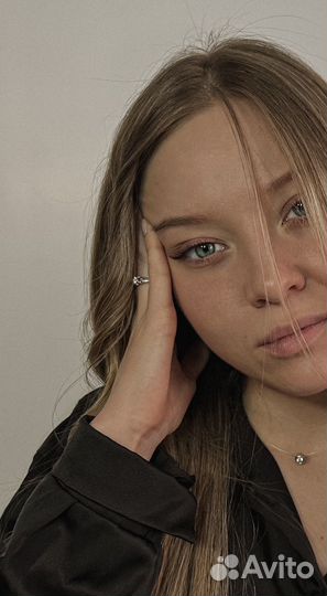 Мастер по наращиванию ресниц