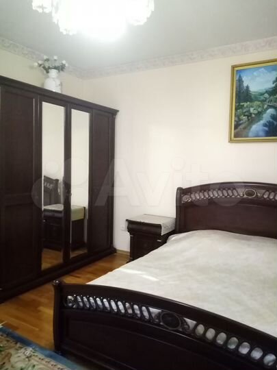 2-к. квартира, 52 м², 2/4 эт.