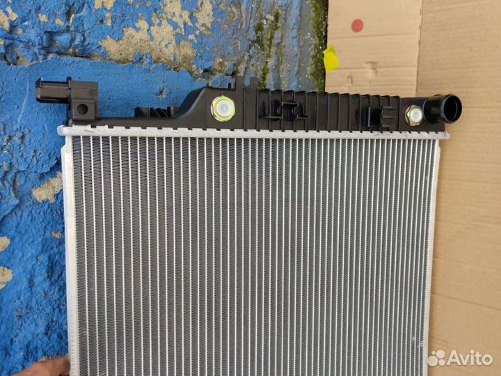 Радиатор охлаждения Мерседес w164 ML GL w251 R кла