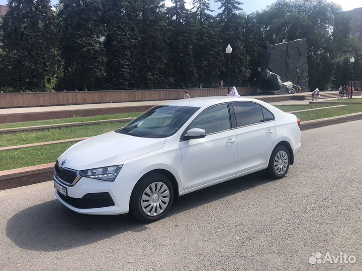 Автоинструктор, инструктор по вождению МКПП