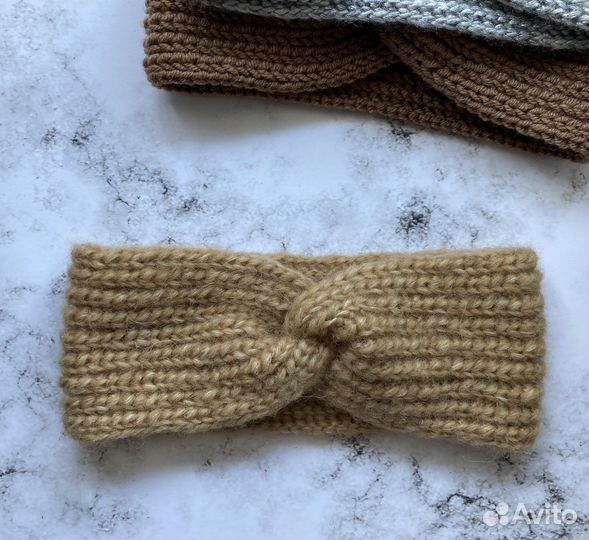 Повязка на голову вязаная