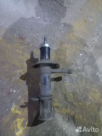 Стойка правая