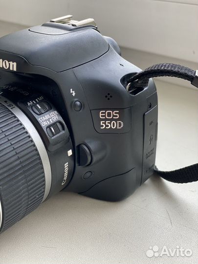 Зеркальный фотоаппарат canon 550d eos