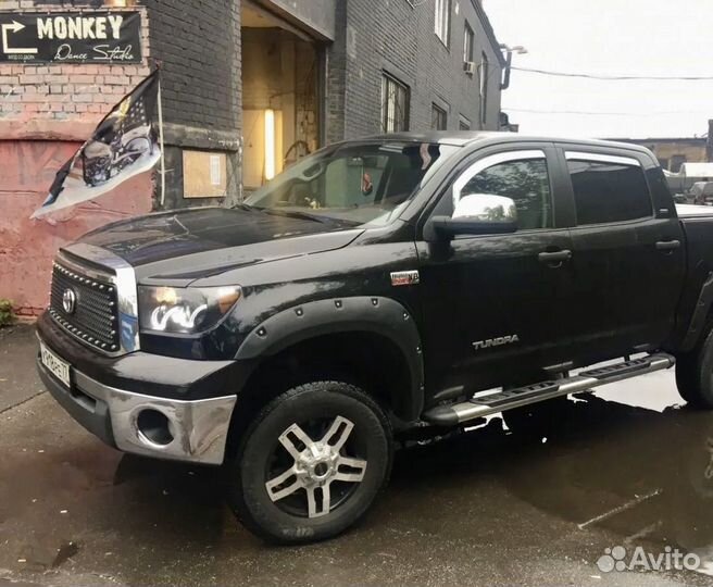 Фары toyota tundra 2008