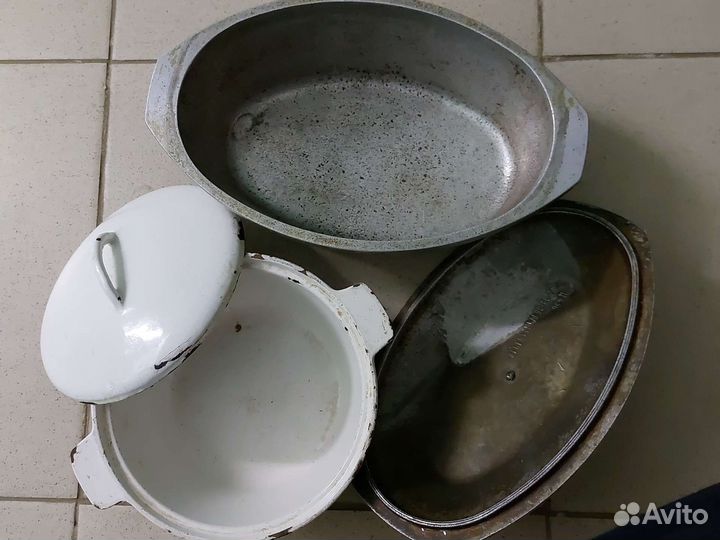Чугунные тяжёлые кастрюли