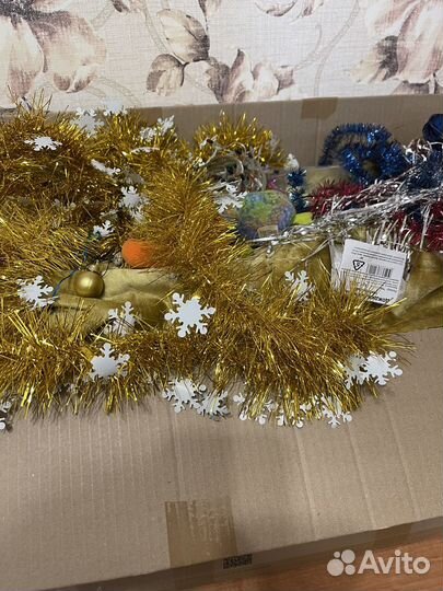 Елочные украшения