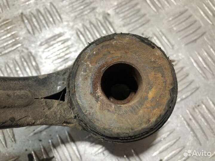 Рычаг передний левый нижний A 169