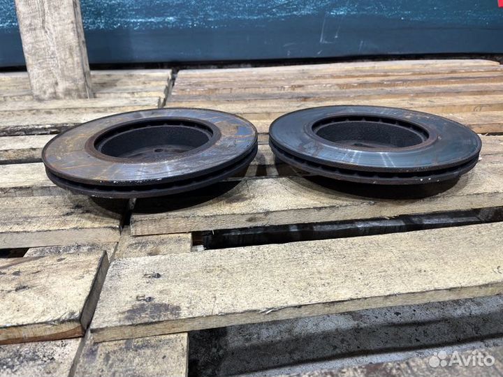 Диск тормозной передний Bmw 3 E36 M50B20 1993