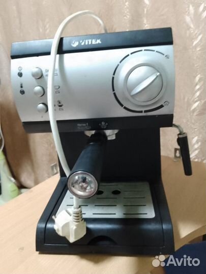 Кофемашина рожковая vitek