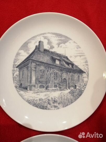 Немецкие фарфоровые тарелки с домами