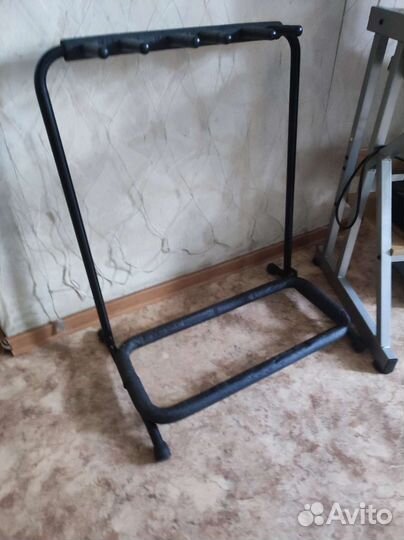 Стойка для 3 гитар