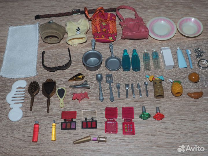 Лот одежда, вещи для кукол Bratz