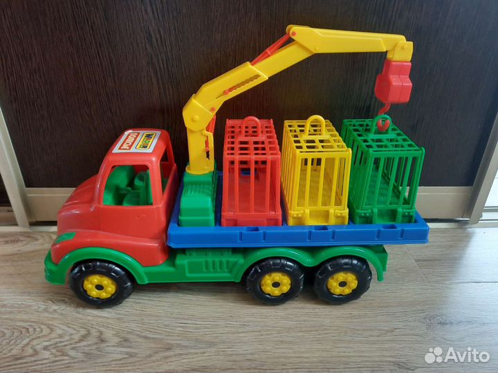 Большой грузовик игрушка