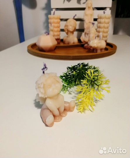 Формовые свечи из воска ручной работы