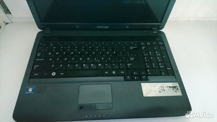 Ноутбук r 525