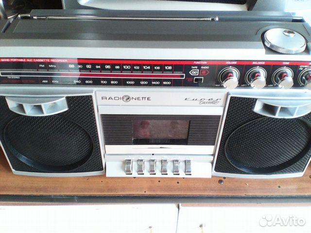 Магнитола Radionette Kurer Япония и Thomson tm7670