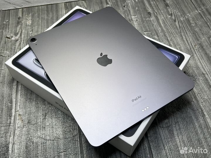 iPad Air 13 M2 Wi-Fi 256 GB 28 циклов