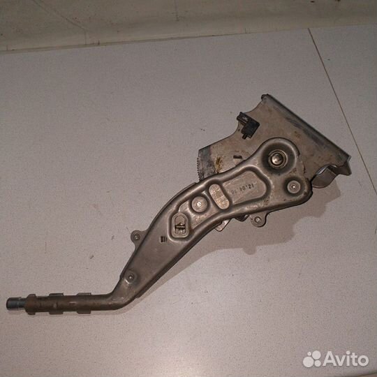 Ручник Mazda 3BL рычаг ручного тормоза