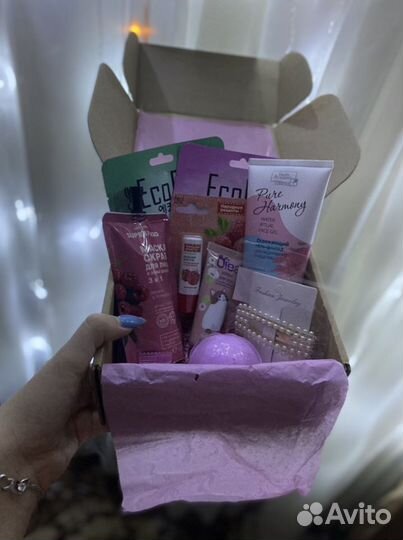 Подарочные боксы / подарочный набор / косметика