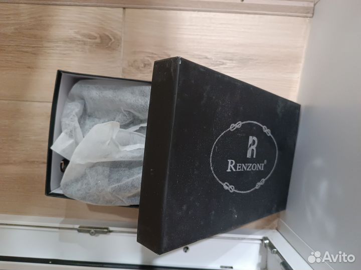 Босоножки женские 39 размер