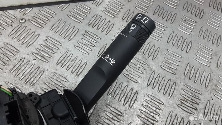 Переключатель поворотов подрулевой Opel Astra J