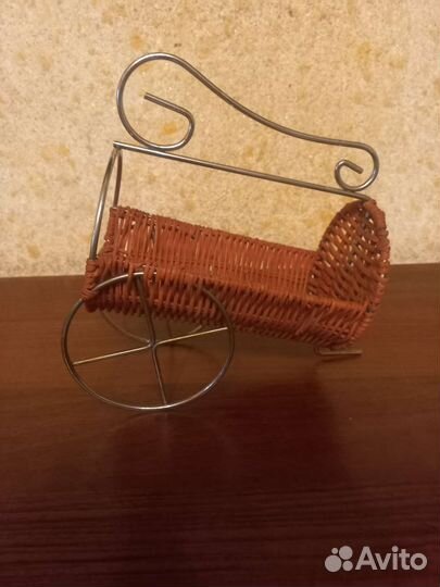 Подставка для винных бутылок