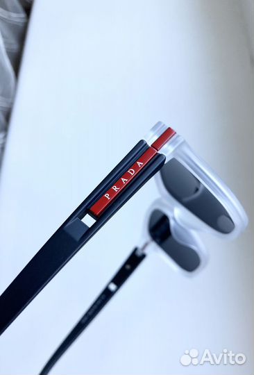 Очки Prada поляризационные солнцезащитные